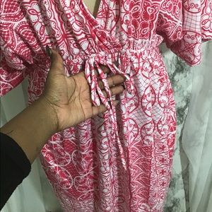 Dresses - Print V-Neck Dress Dresses - Print V-Neck Dress
